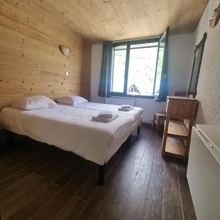 Le Cairn Szálloda