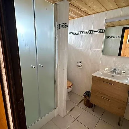 Logis Le Cairn Hotel 3*