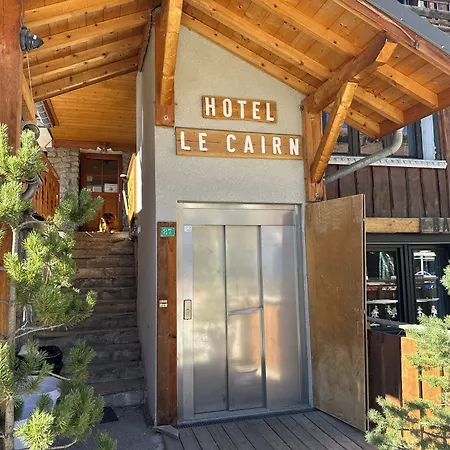 Hotel Logis Le Cairn Les Deux Alpes